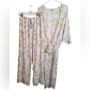 HYFVE Cream Leaf Super Soft and Lightweight Kimono Set